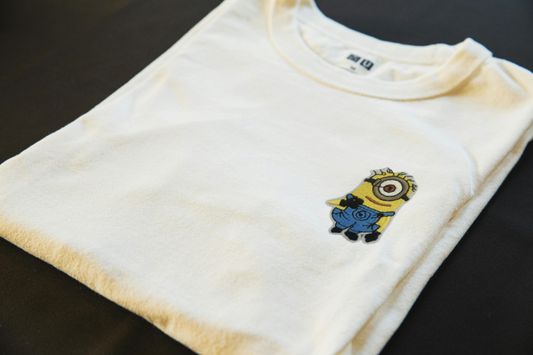 One-Eyed Minion iron-on embroidered patch - Patch-Up India - angle 2